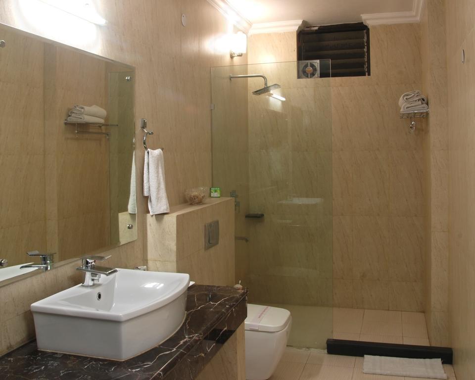 Hotel Deer Parkk New Delhi Exterior photo